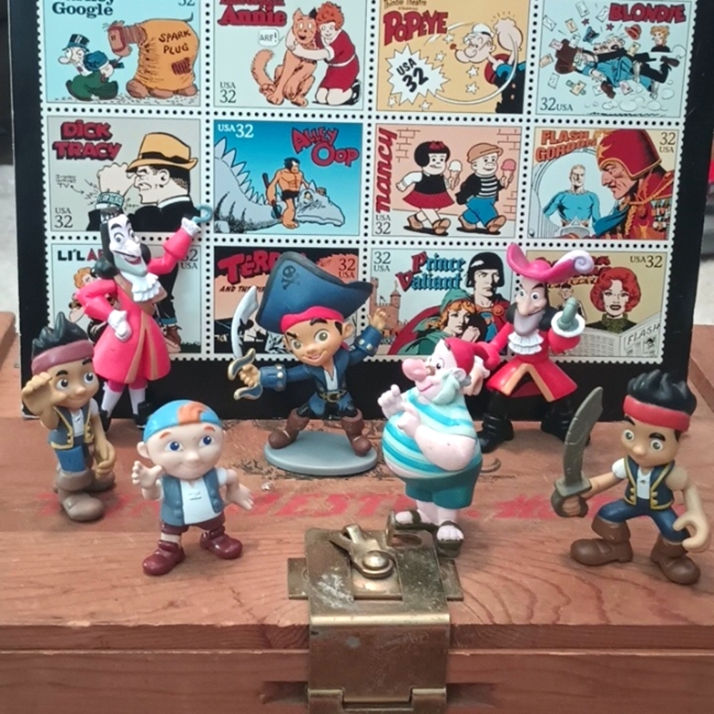 Vintage LOT Disney PETER PAN characters 7pc